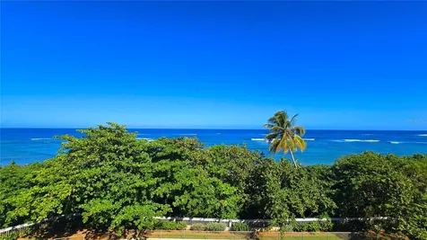 St 686 Cond. Chalets De La Playa Vega Baja PR 00693