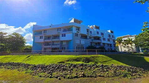 St 686 Cond. Chalets De La Playa Vega Baja PR 00693