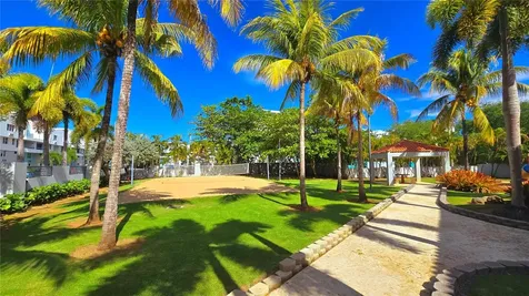St 686 Cond. Chalets De La Playa Vega Baja PR 00693
