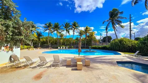 St 686 Cond. Chalets De La Playa Vega Baja PR 00693