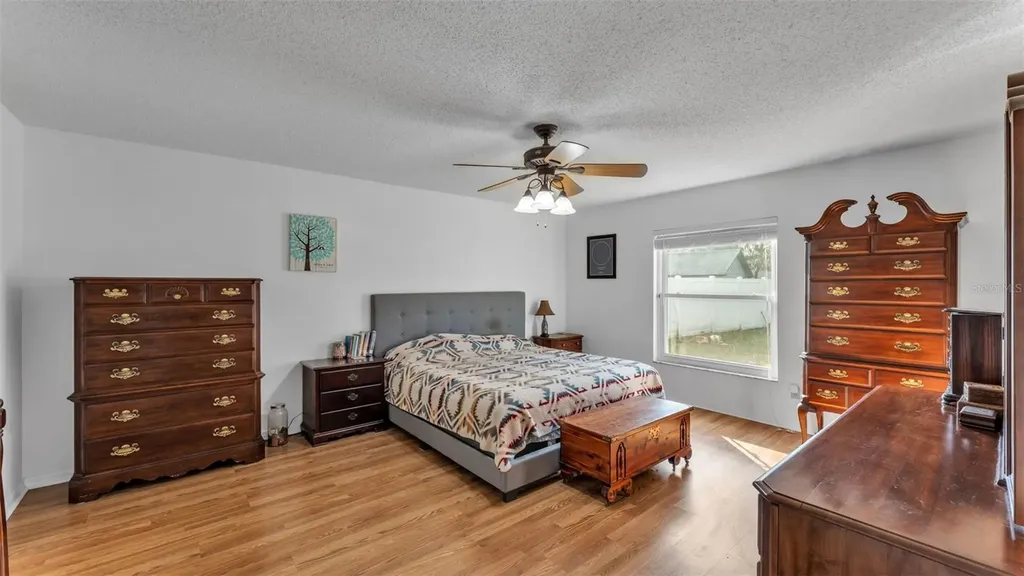 2207 Gatewood Street Plant City FL 33563