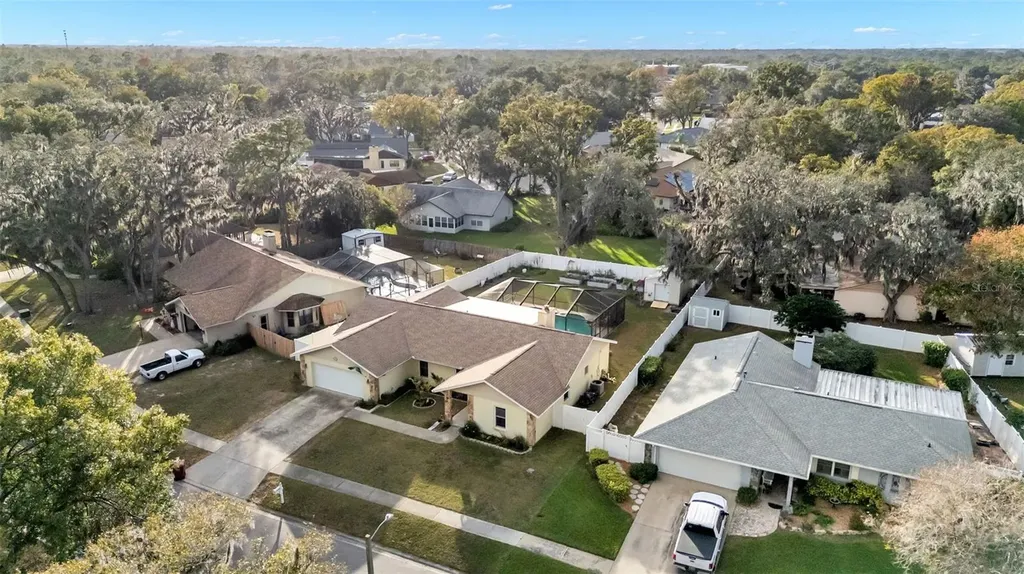 2207 Gatewood Street Plant City FL 33563