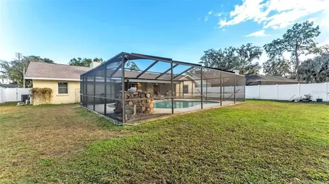 2207 Gatewood Street Plant City FL 33563