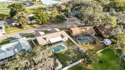 2207 Gatewood Street Plant City FL 33563