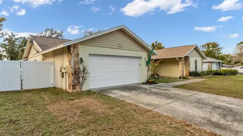 2207 Gatewood Street Plant City FL 33563