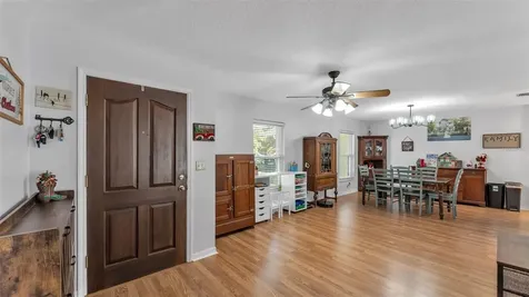 2207 Gatewood Street Plant City FL 33563