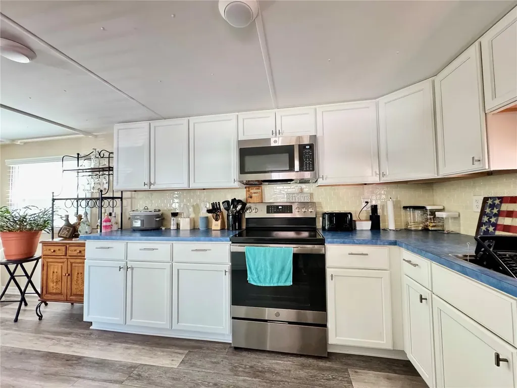 6519 Texas Street Bradenton FL 34207