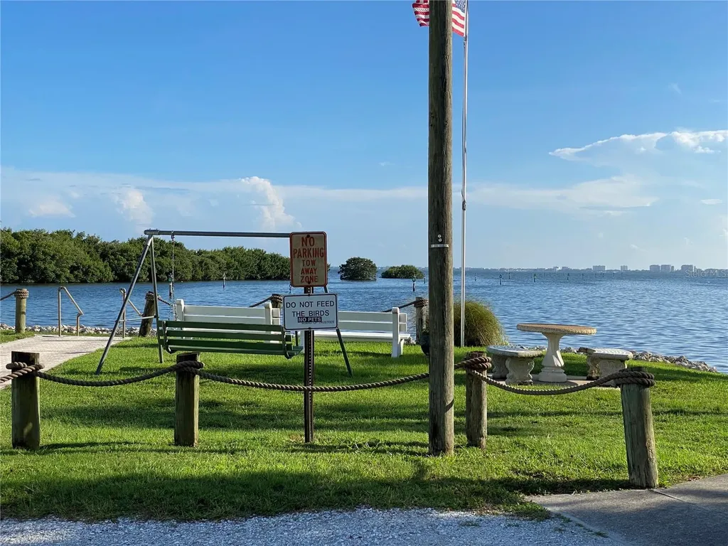 6519 Texas Street Bradenton FL 34207