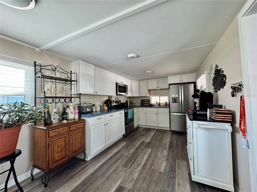 6519 Texas Street Bradenton FL 34207