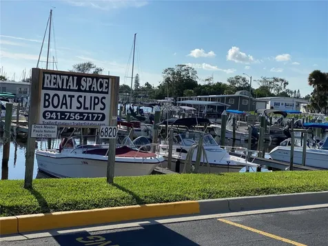 6519 Texas Street Bradenton FL 34207