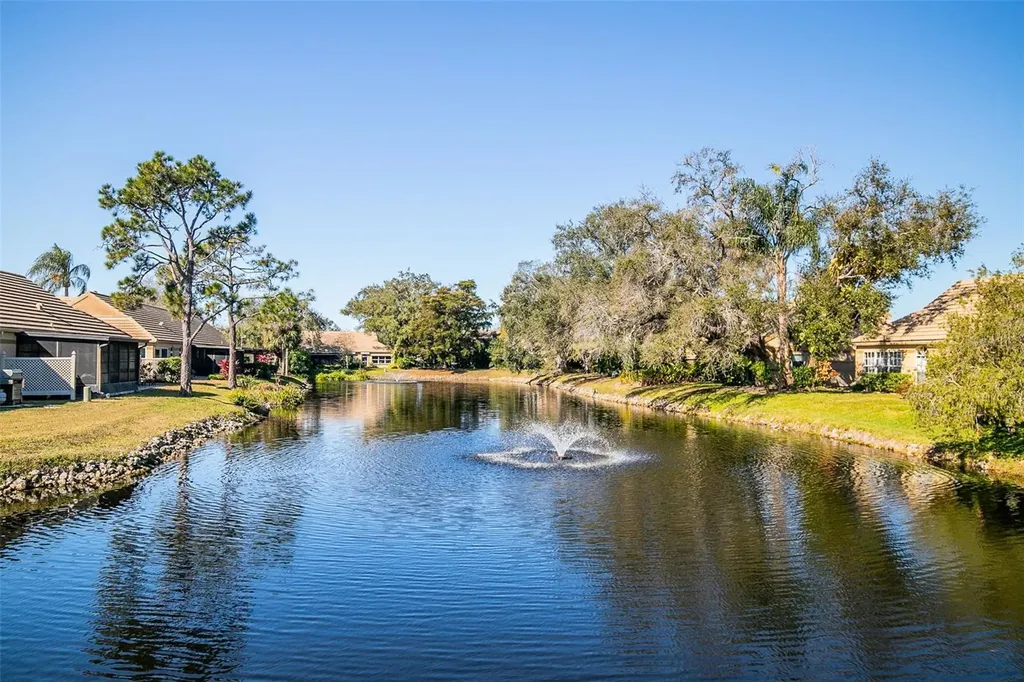 5704 34th Court W Bradenton FL 34210