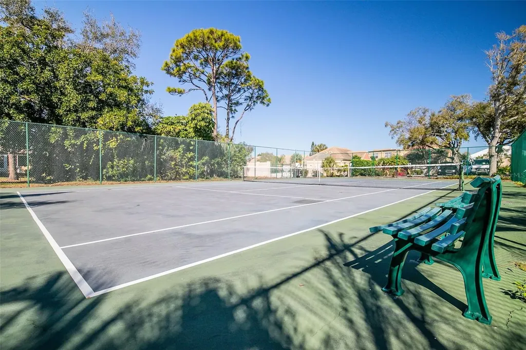 5704 34th Court W Bradenton FL 34210