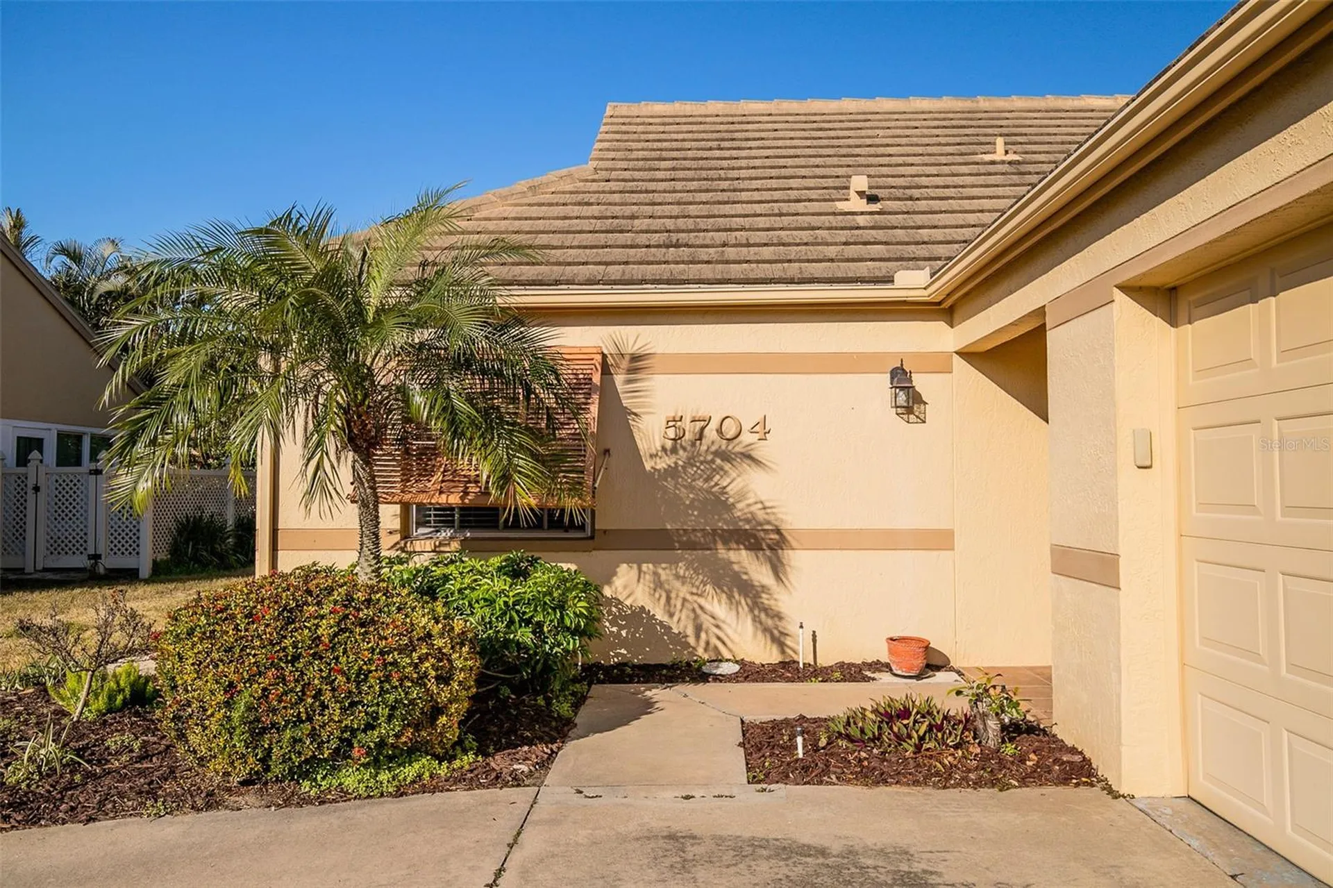 5704 34th Court W Bradenton FL 34210