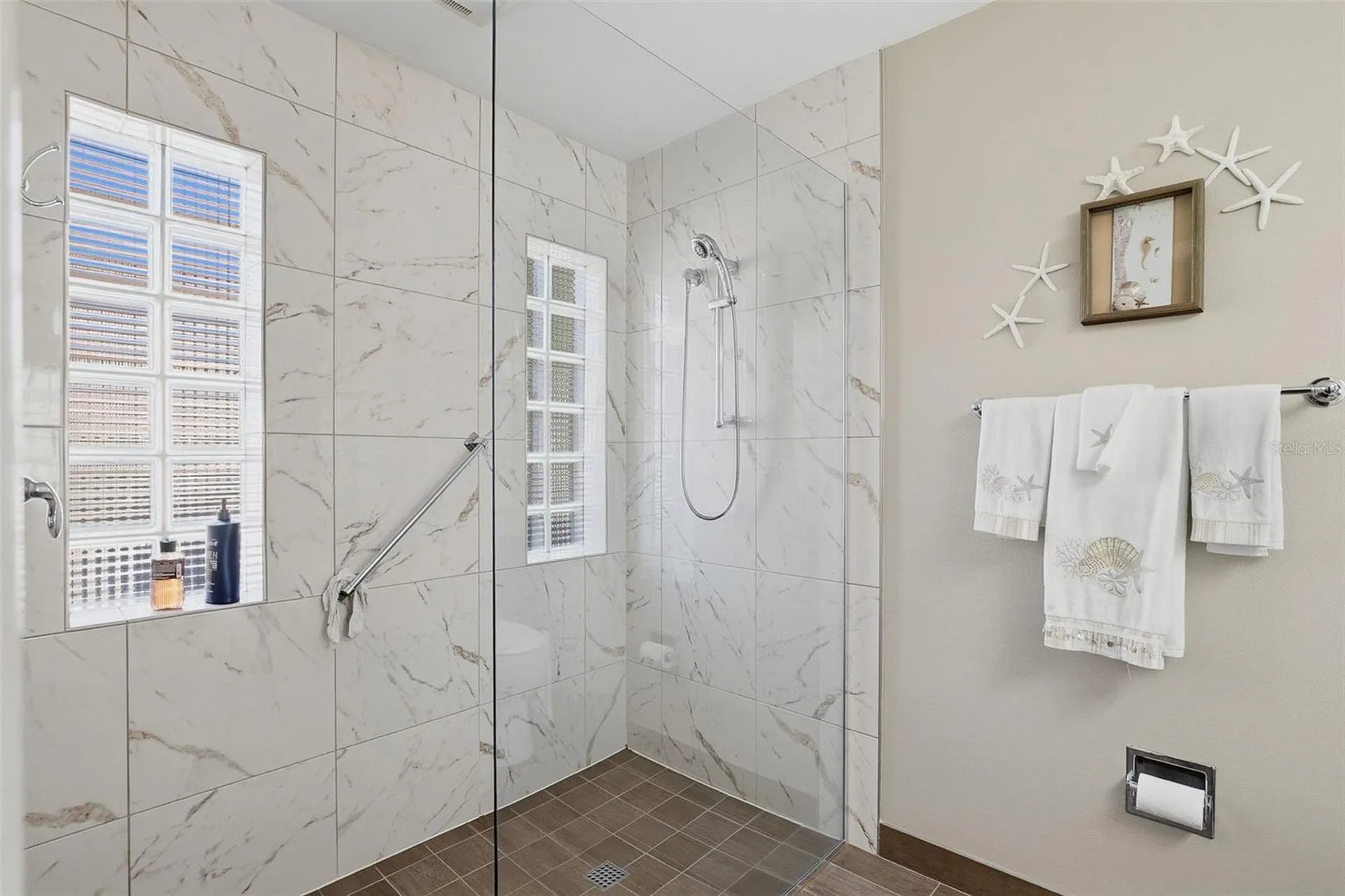 5704 34th Court W Bradenton FL 34210