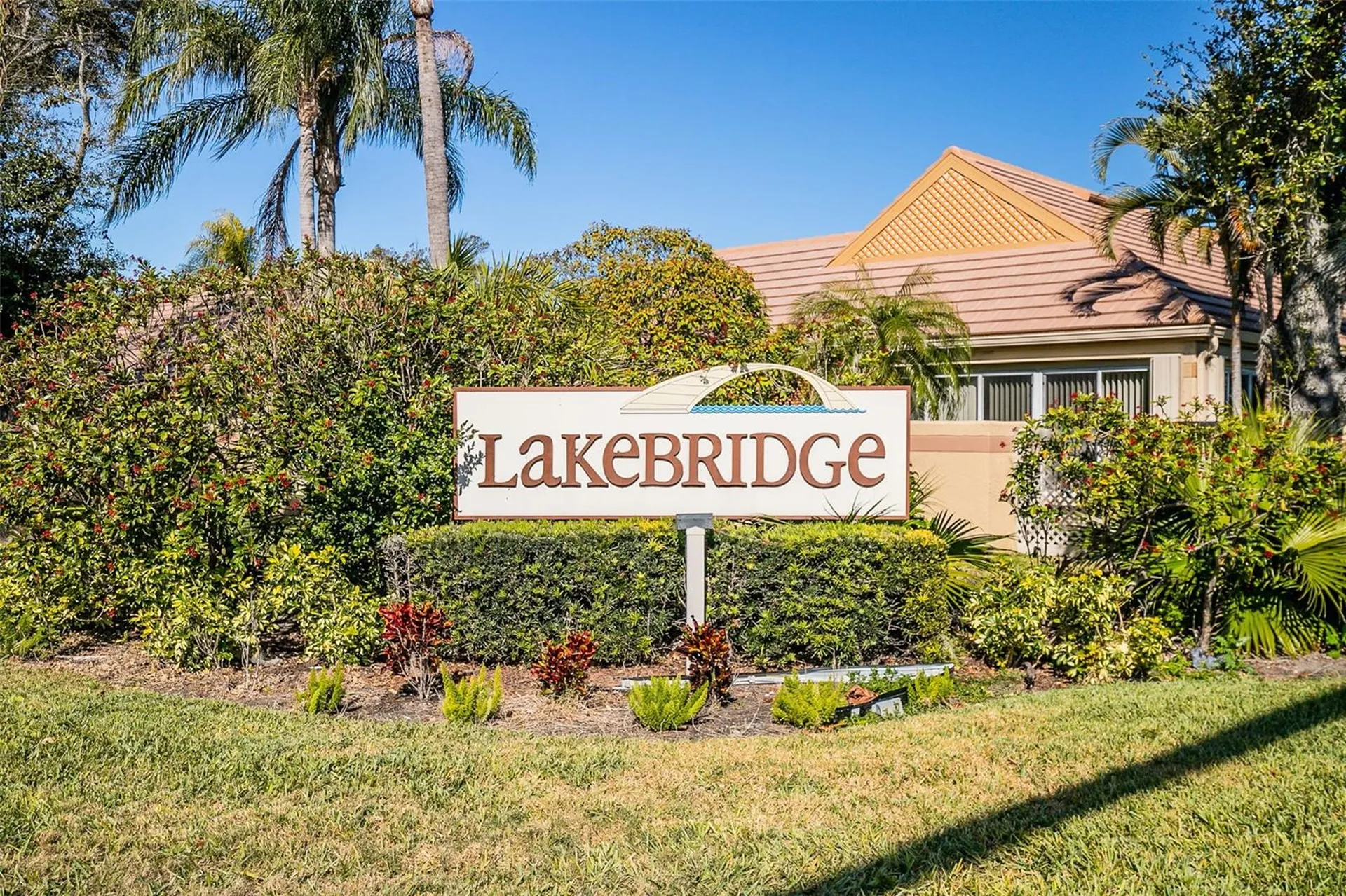 5704 34th Court W Bradenton FL 34210