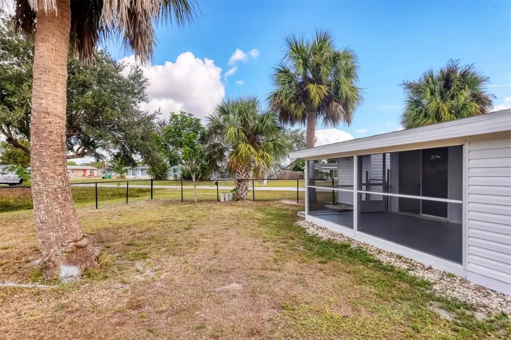 22152 Laramore Avenue Port Charlotte FL 33952