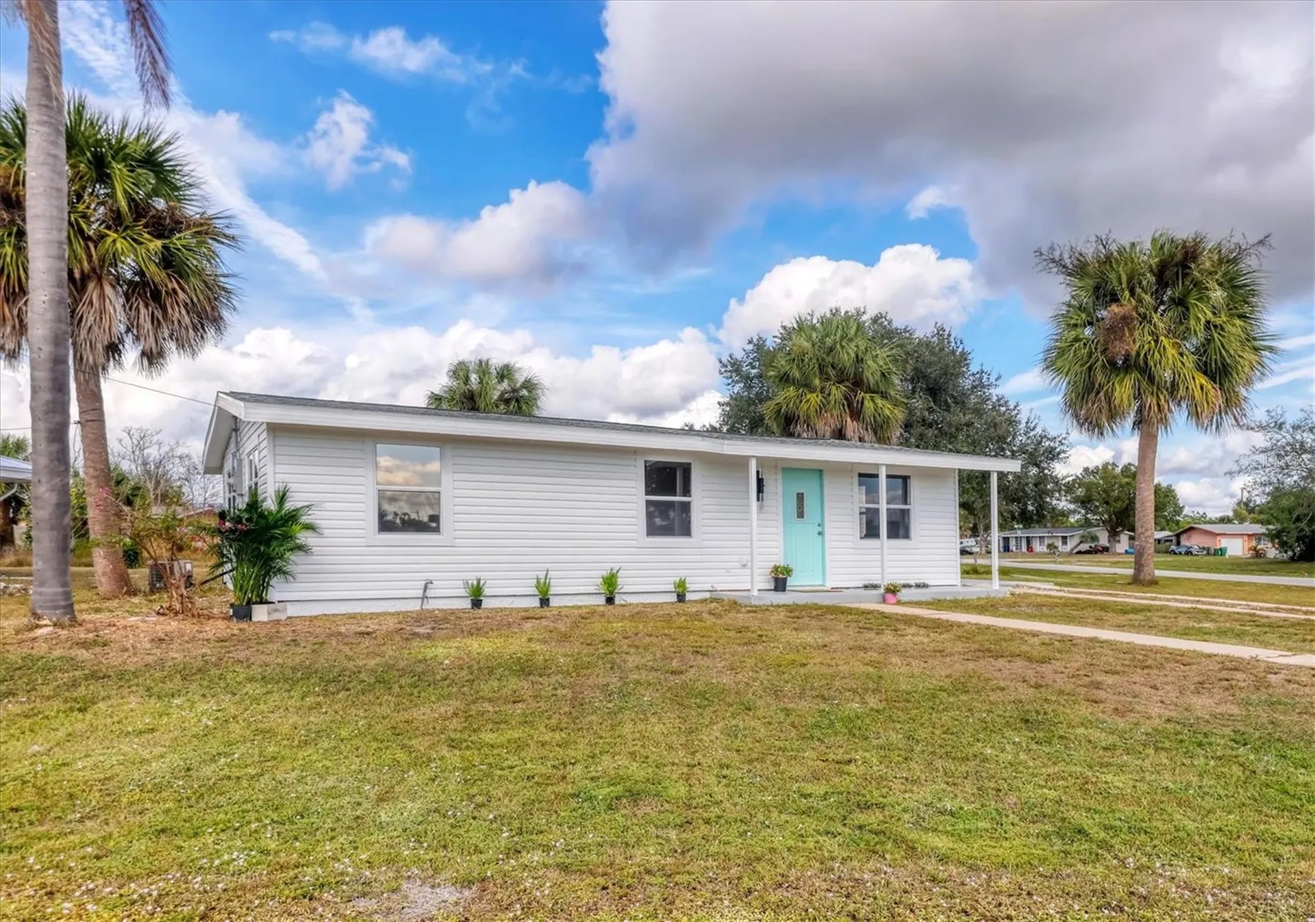 22152 Laramore Avenue Port Charlotte FL 33952