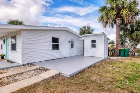 22152 Laramore Avenue Port Charlotte FL 33952
