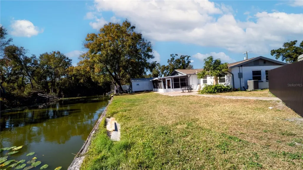 5101 Vinson Drive Tampa FL 33610