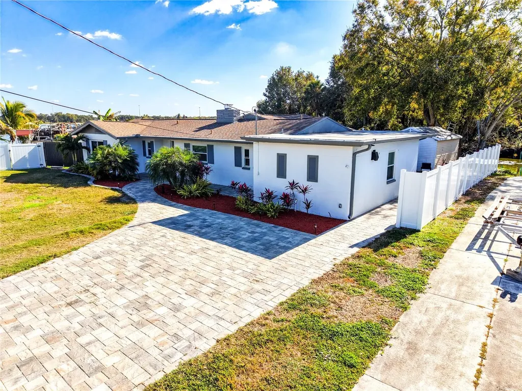 5101 Vinson Drive Tampa FL 33610