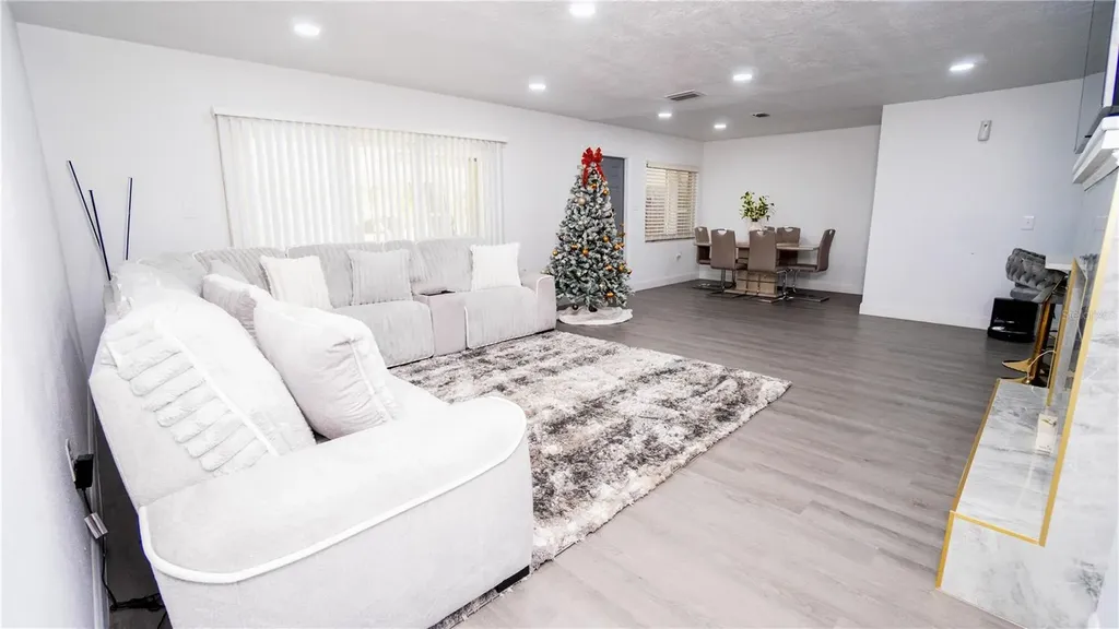 5101 Vinson Drive Tampa FL 33610