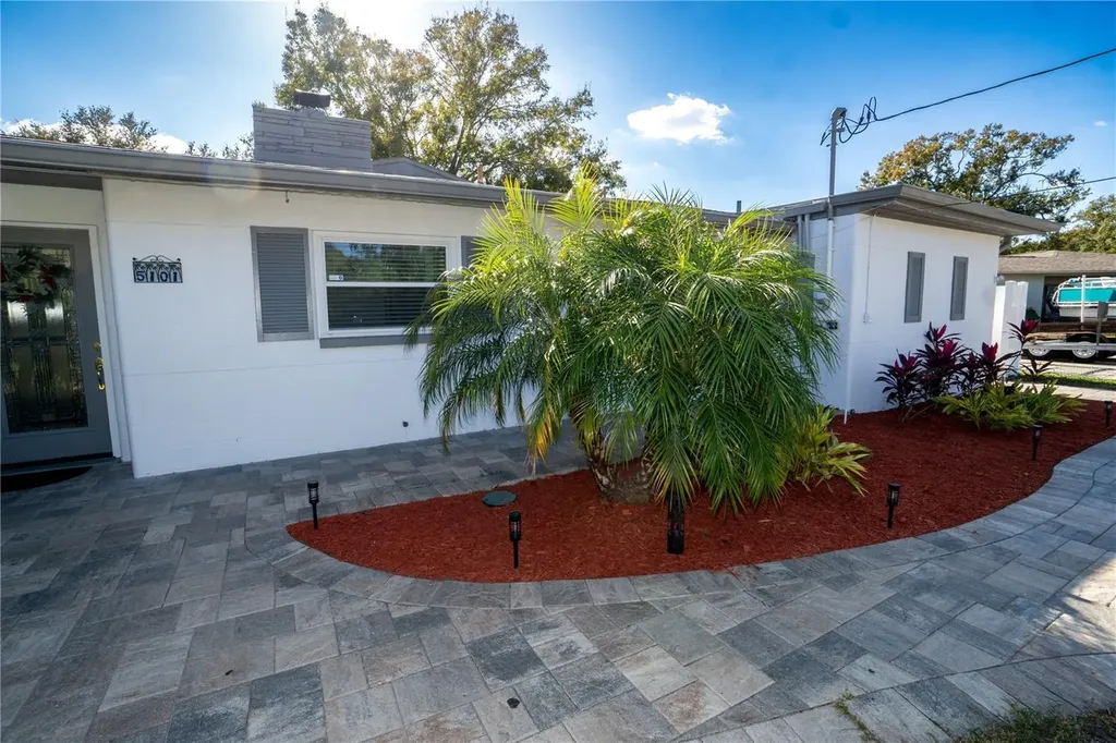 5101 Vinson Drive Tampa FL 33610