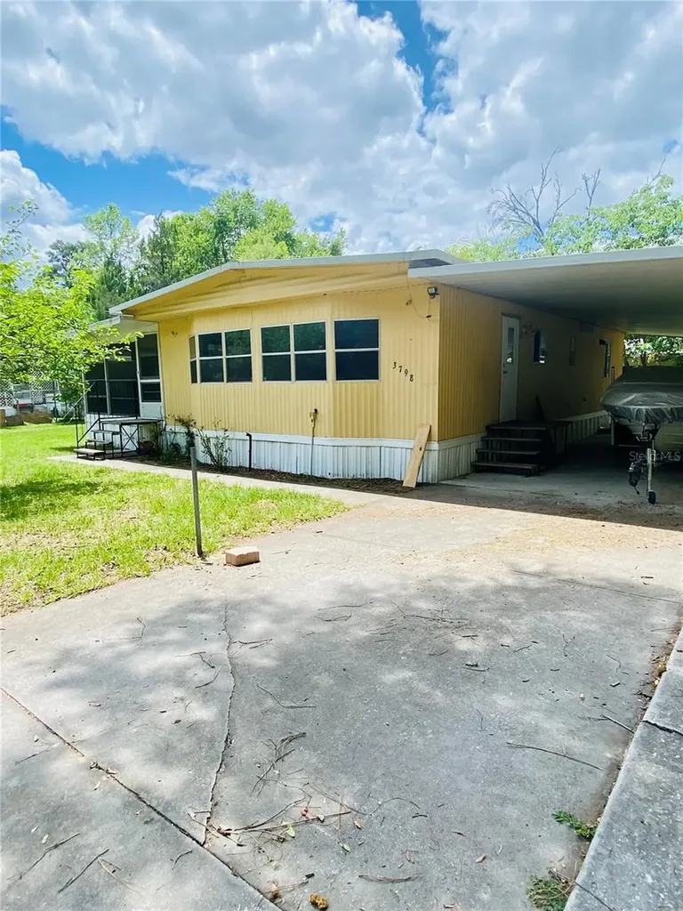 3798 NE 60th Court Silver Springs FL 34488