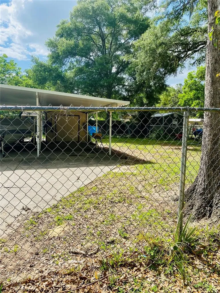 3798 NE 60th Court Silver Springs FL 34488