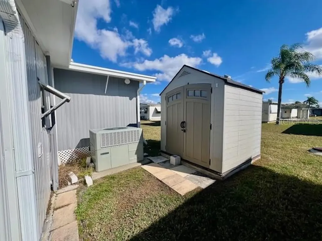10810 Freedom Drive Port Richey FL 34668