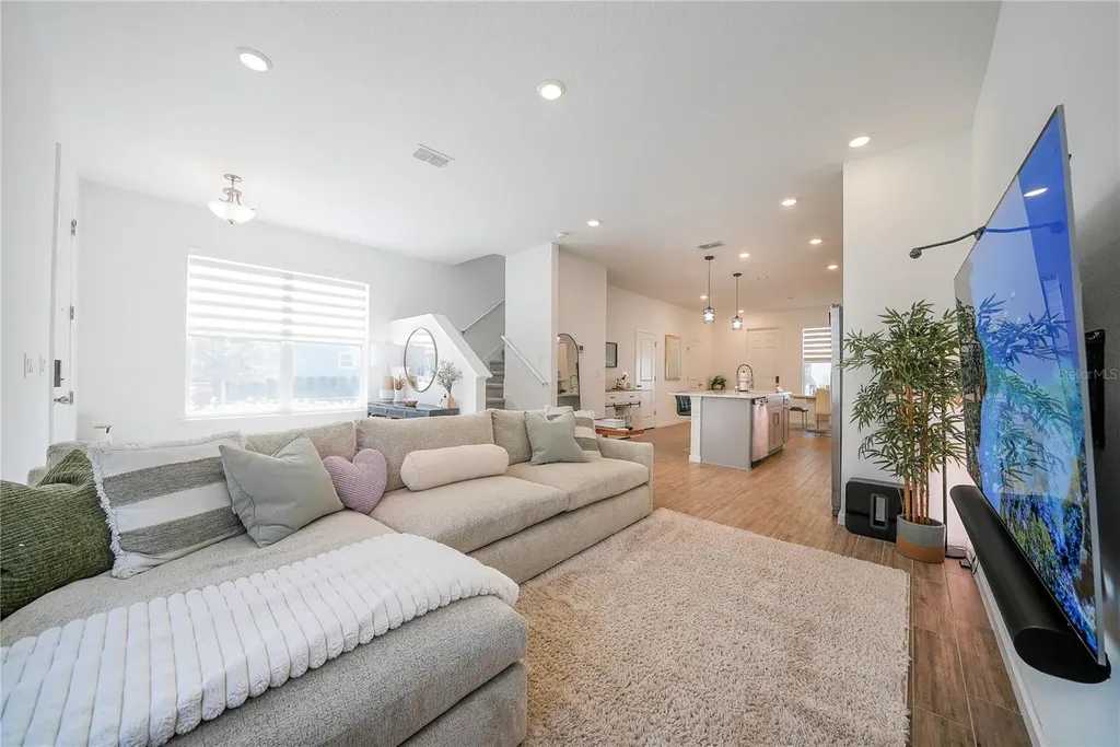 613 Dogfish Lane Debary FL 32713