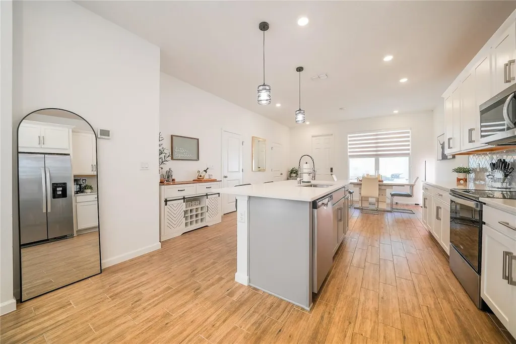 613 Dogfish Lane Debary FL 32713