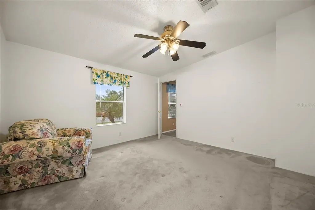 2632 Lake Grassmere Circle Zellwood FL 32798