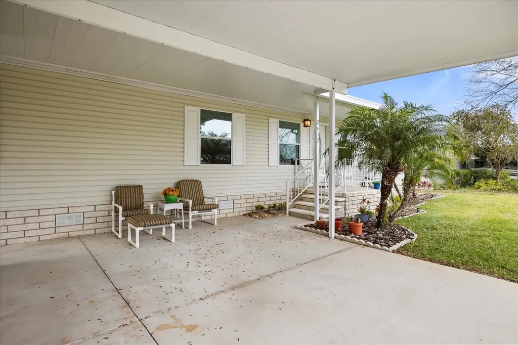 2632 Lake Grassmere Circle Zellwood FL 32798