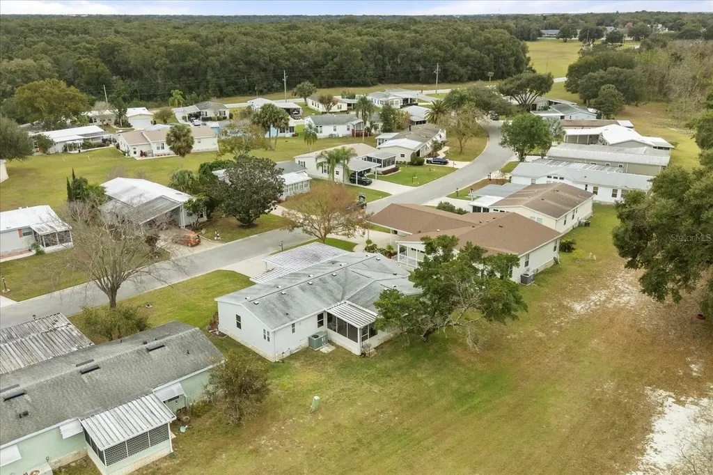 2632 Lake Grassmere Circle Zellwood FL 32798