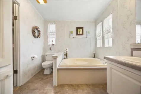 2632 Lake Grassmere Circle Zellwood FL 32798