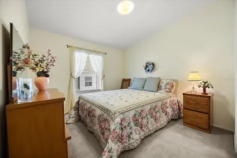 2632 Lake Grassmere Circle Zellwood FL 32798