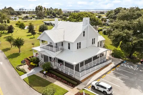 2632 Lake Grassmere Circle Zellwood FL 32798