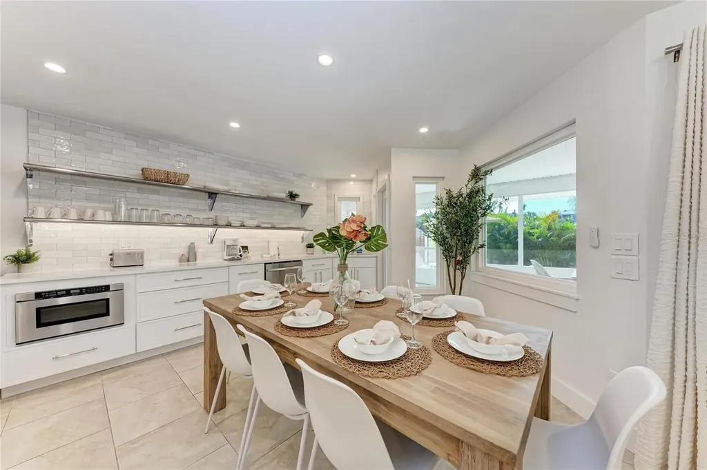 57 N Shore Drive Anna Maria FL 34216