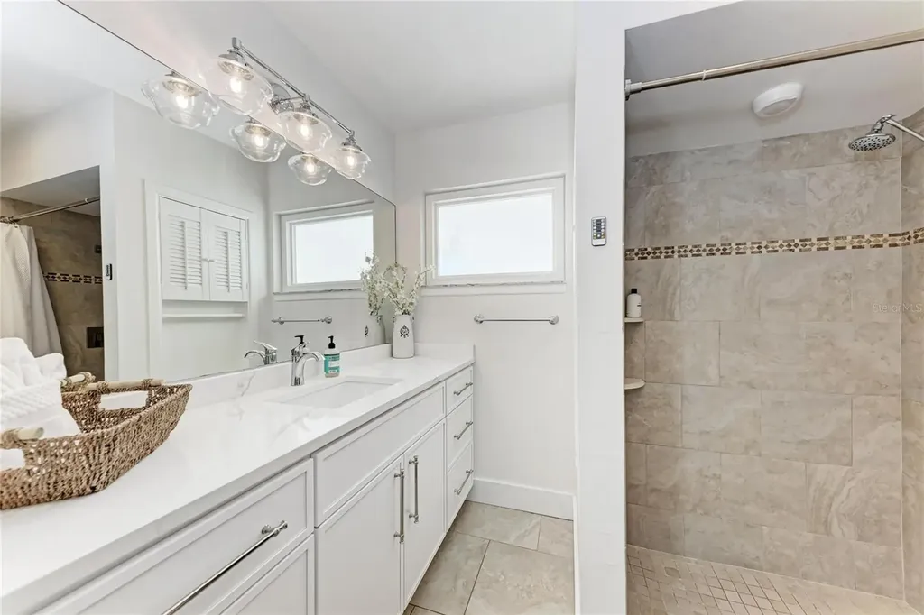 57 N Shore Drive Anna Maria FL 34216