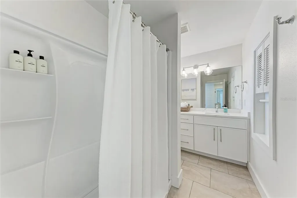 57 N Shore Drive Anna Maria FL 34216