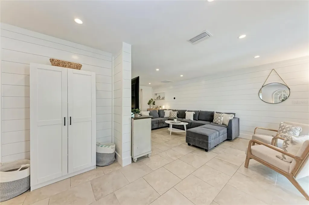 57 N Shore Drive Anna Maria FL 34216