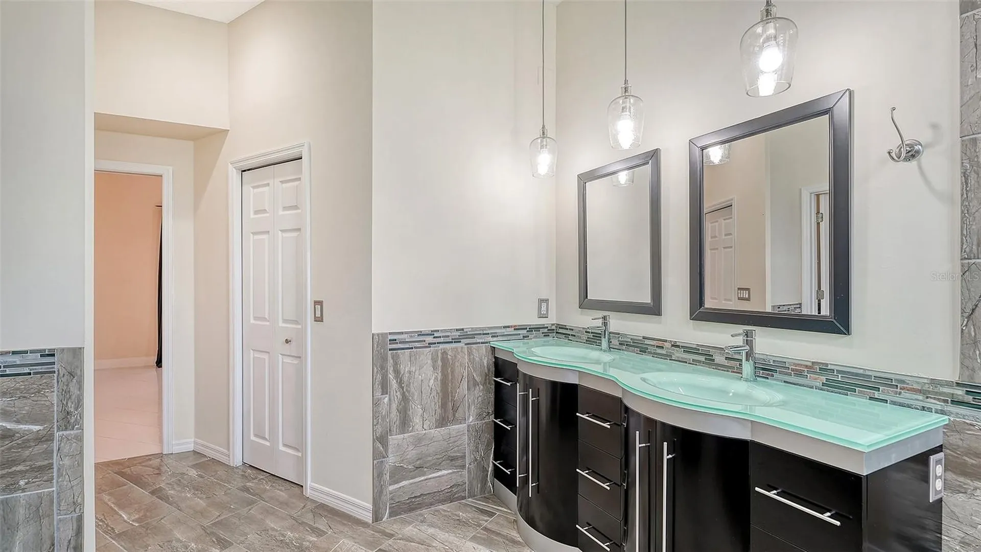 4707 Clipper Drive Bradenton FL 34208