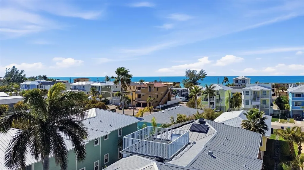 2502 Avenue B Bradenton Beach FL 34217