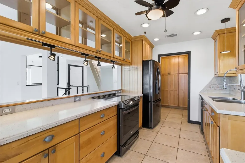 2502 Avenue B Bradenton Beach FL 34217