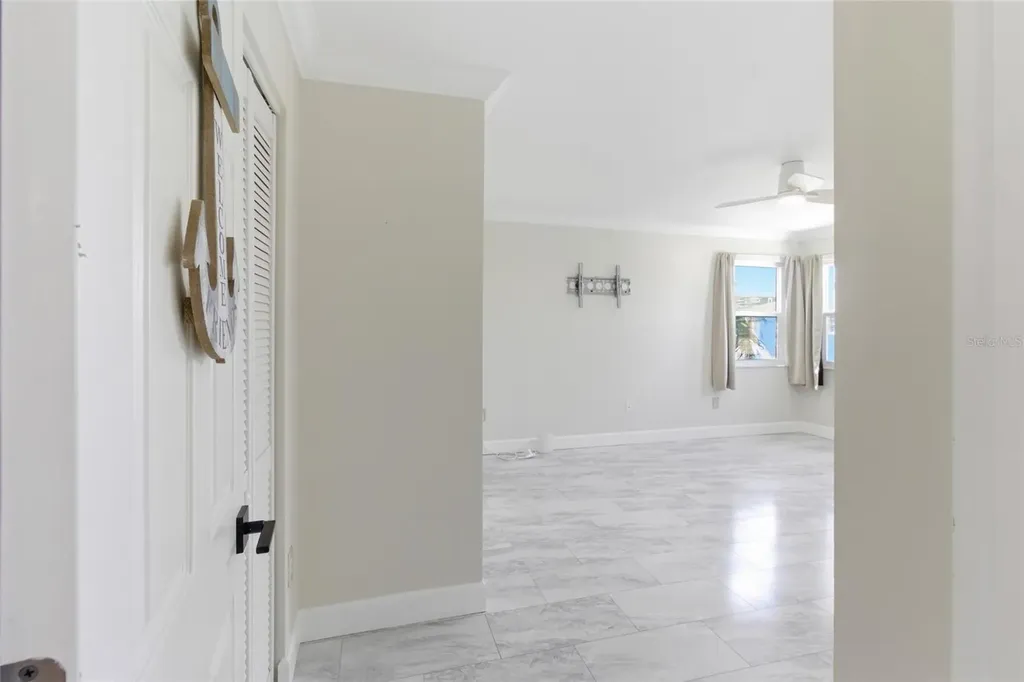 2502 Avenue B Bradenton Beach FL 34217