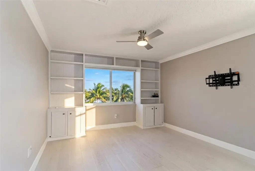 2502 Avenue B Bradenton Beach FL 34217