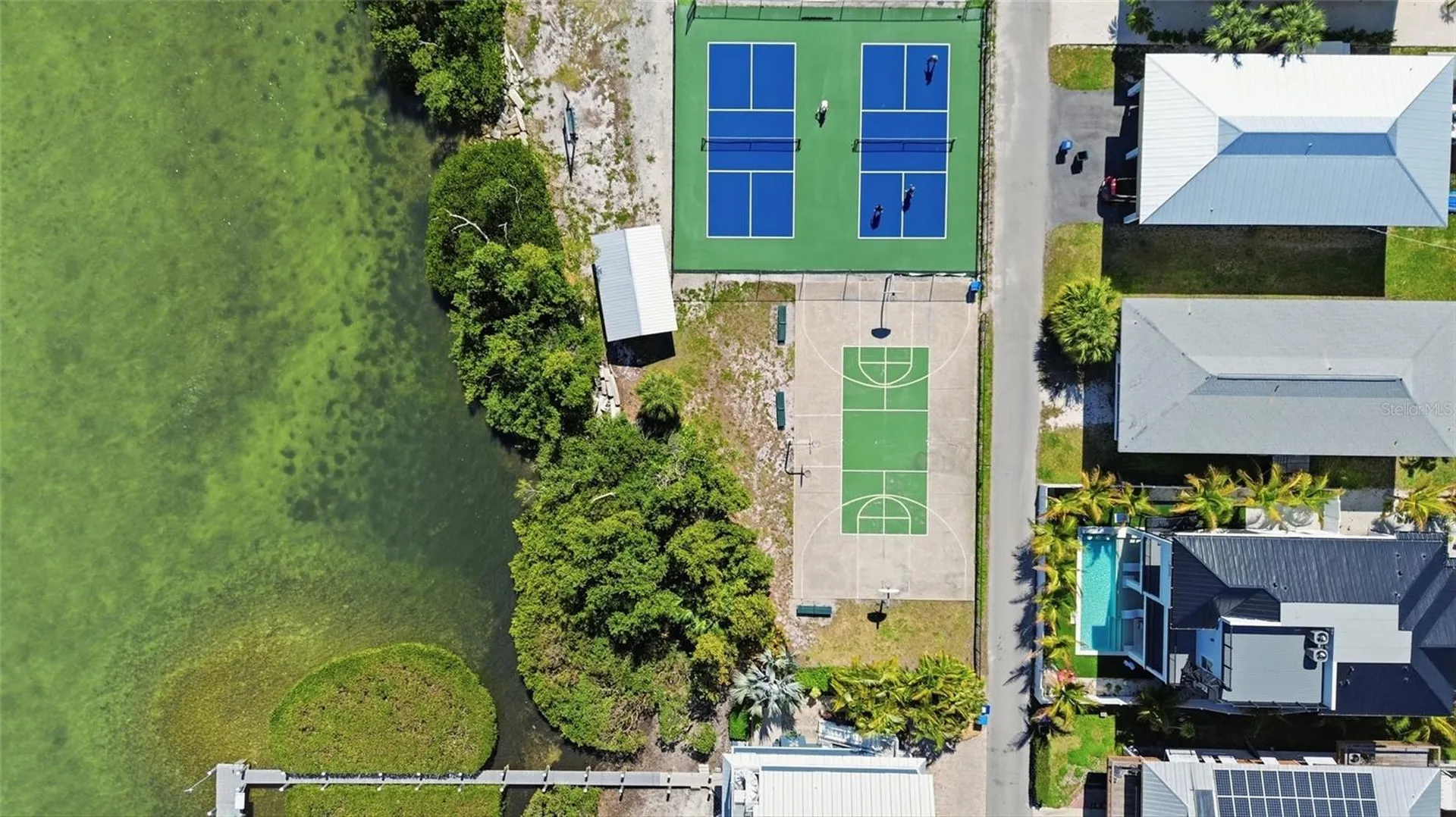 2502 Avenue B Bradenton Beach FL 34217