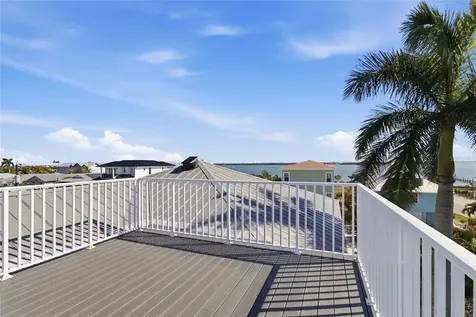 2502 Avenue B Bradenton Beach FL 34217