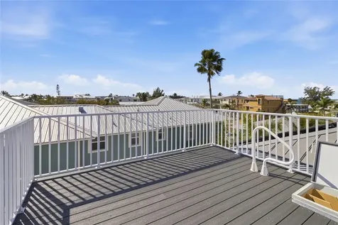 2502 Avenue B Bradenton Beach FL 34217