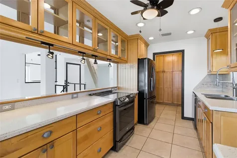 2502 Avenue B Bradenton Beach FL 34217